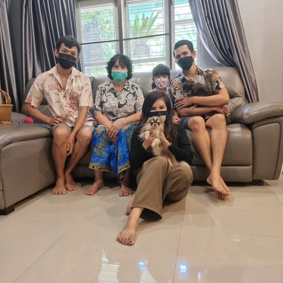 LINE_ALBUM_S_220612_0